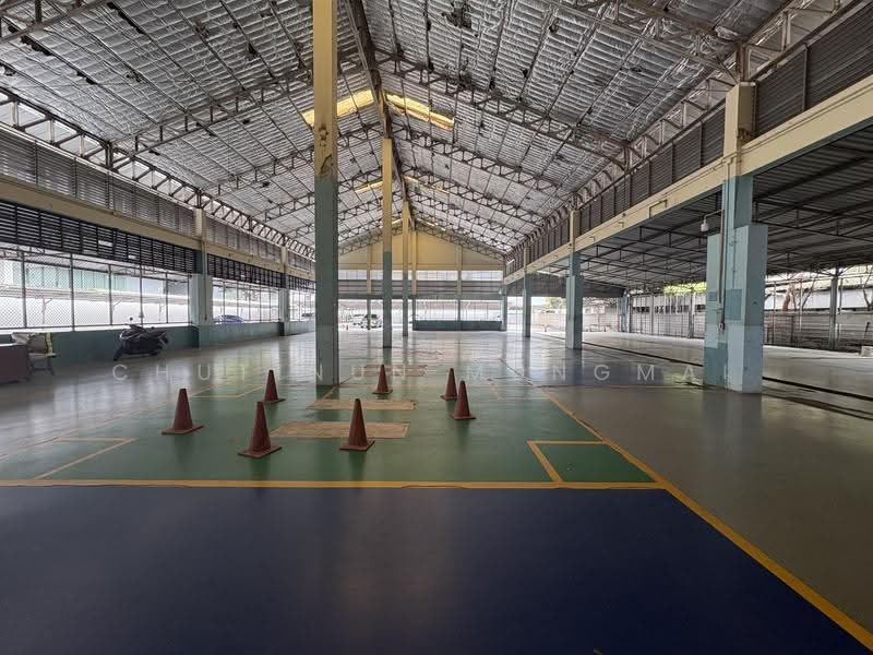 For Rent: Large Warehouse in Silom Ideal for Sport Club, Tennis Court, Pickle Ball, Bangkok, ประมวญ, Silom, Bang Rak, Bangkok, , 974 sqm, Warehouse/Factory For Rent, by Chutinun Mungmai, 500571903 - DDproperty.com