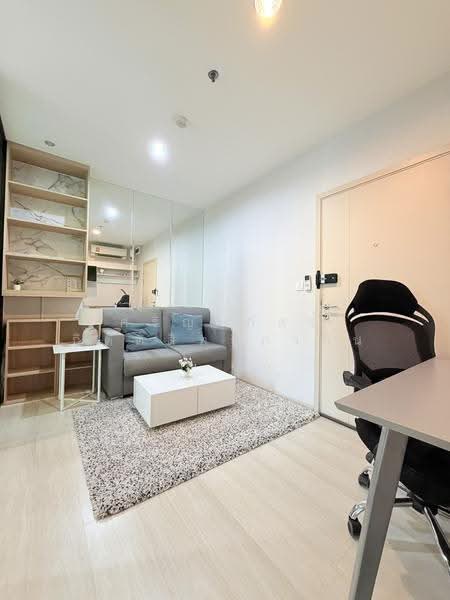 Life Pinklao, Bangkok, Boromarajonani Road, Bang Bamru, Bang Phlat, Bangkok, 1 Bedroom, 30 sqm, Condo For Sale, by ศริญาภัสร์ กิตติสิทธิ์ภาคิน, 500571911 - DDproperty.com