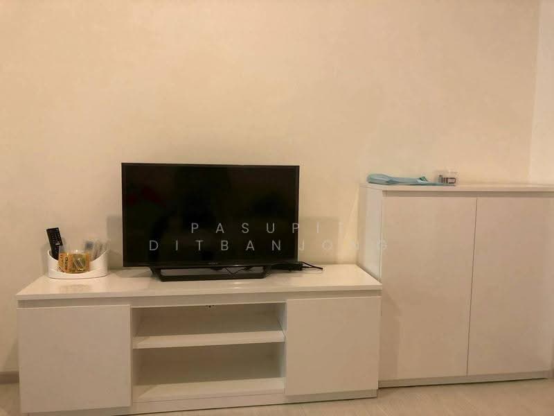Rhythm Sukhumvit 42, Bangkok, Soi Sukhumvit 42, Sukhumvit Road, Phra Kanong, Khlong Toei, Bangkok, 1 Bedroom, 27 sqm, Condo For Rent, by Pasupit Ditbanjong, 500571912 - DDproperty.com