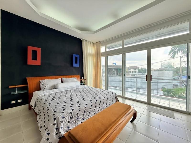 Panya Pattanakarn Village, Bangkok, Soi Phatthanakarn 30, Suan Luang, Bangkok, 5 Bedrooms, 1,000 sqm, Single Detached House For Rent, by Bangkok Residential, 500571922 - DDproperty.com