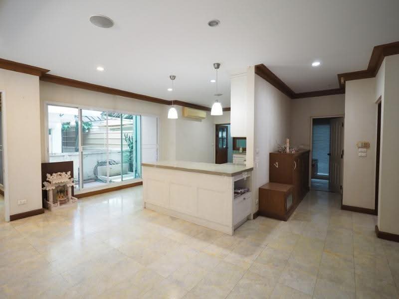 Laddarom Ekkamai-Ramintra, Bangkok, Kaset-Nawamin Road, Nuan Chan, Bueng Kum, Bangkok, 3 Bedrooms, 280 sqm, Single Detached House For Sale, by ทิพวรรณ (กั้ง) สุทธิวารี, 500571926 - DDproperty.com