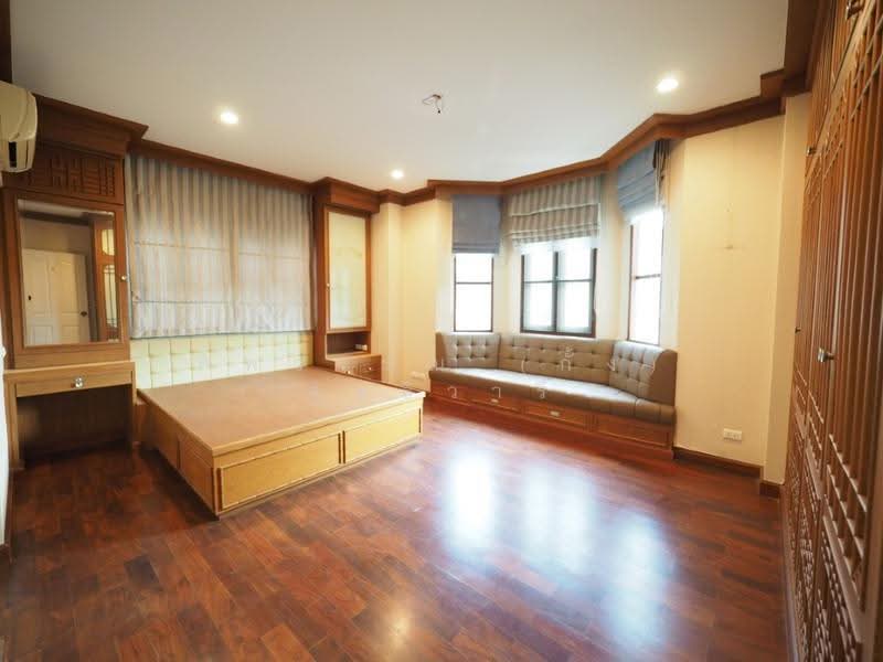 Laddarom Ekkamai-Ramintra, Bangkok, Kaset-Nawamin Road, Nuan Chan, Bueng Kum, Bangkok, 3 Bedrooms, 280 sqm, Single Detached House For Sale, by ทิพวรรณ (กั้ง) สุทธิวารี, 500571926 - DDproperty.com