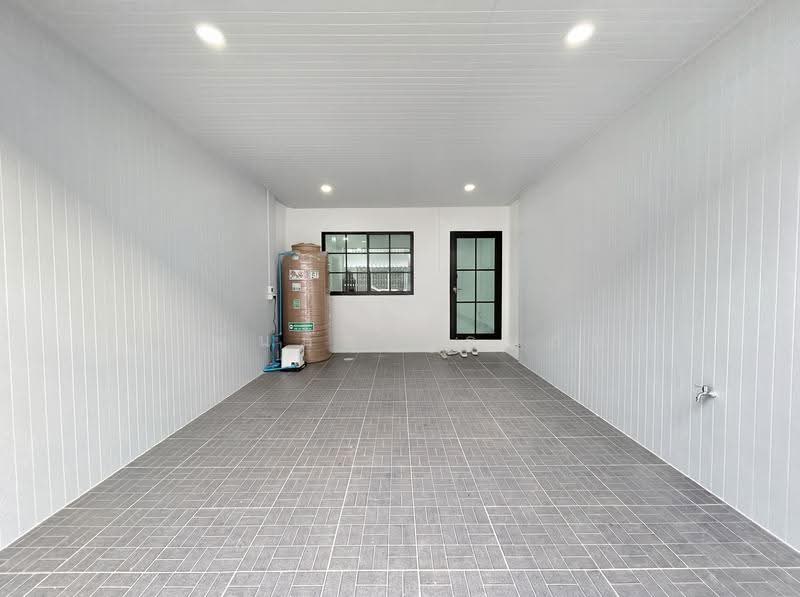 Air Villa Village, Pathum Thani, ถนนลำลูกกา, Khu Khot, Lam Luk Ka, Pathum Thani, 2 Bedrooms, 64 sqm, Townhouse For Sale, by พิมพ์นภัส ภูธนภัทร, 500571932 - DDproperty.com