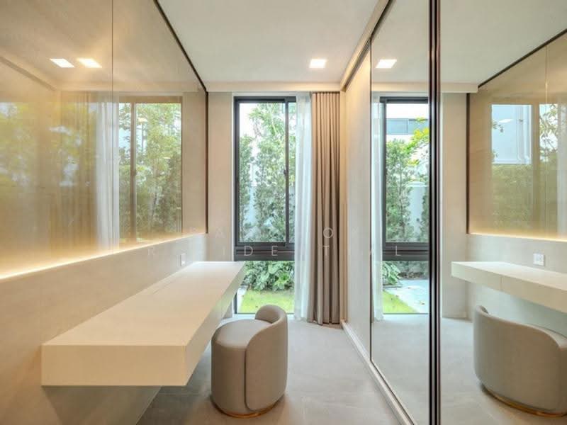 VIVE Krungthep Kreetha, Bangkok, Krungthep Kreetha Road, Saphan Sung, Bangkok, 4 Bedrooms, 421 sqm, Single Detached House For Rent, by Bangkok Residential, 500571972 - DDproperty.com