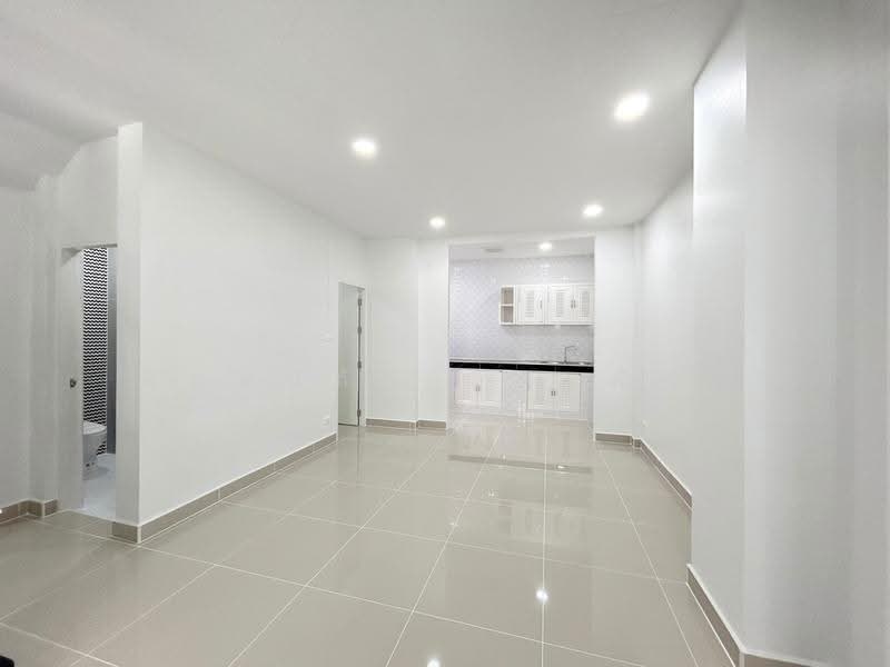 Warangkun Khlong 3 Village), Pathum Thani, ถนนลำลูกกา, Khu Khot, Lam Luk Ka, Pathum Thani, 3 Bedrooms, 74 sqm, Townhouse For Sale, by พิมพ์นภัส ภูธนภัทร, 500572014 - DDproperty.com