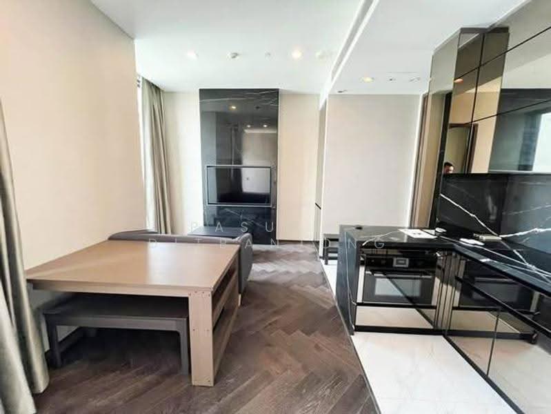 The Esse Sukhumvit 36, Bangkok, Soi Sukhumvit 36, Sukhumvit Road, Phra Kanong, Khlong Toei, Bangkok, 1 Bedroom, 43 sqm, Condo For Rent, by Pasupit Ditbanjong, 500572029 - DDproperty.com