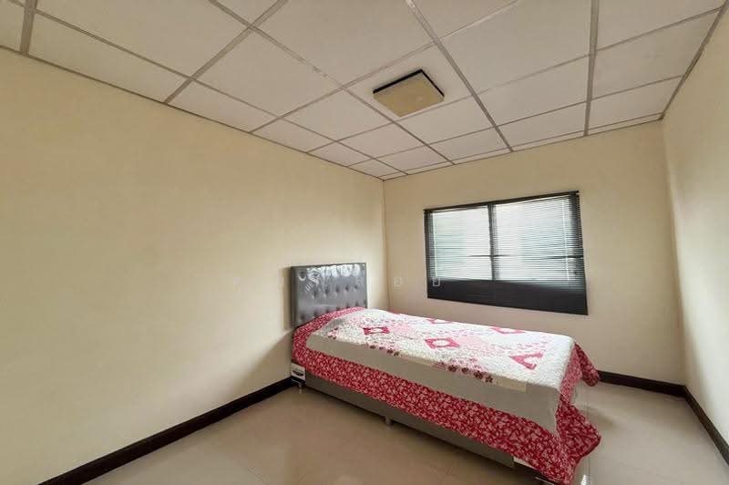 หมู่บ้านณีรวัลย์ วิลล่า, Nonthaburi, ถนนบางรักน้อย-ท่าอิฐ, Bang Rak Noi, Muang Nonthaburi, Nonthaburi, 4 Bedrooms, 120 sqm, Townhouse For Sale, by คุณพลอย, 500572049 - DDproperty.com