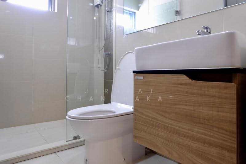 IDEO Thaphra Interchange, Bangkok, 131 Petchkasem Road, Wat Tha Pra, Bangkok Yai, Bangkok, 1 Bedroom, 28 sqm, Condo For Sale, by Jirapat Chanthakat, 500572052 - DDproperty.com