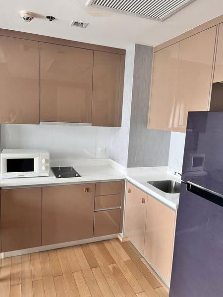 Siri At Sukhumvit, Bangkok, 902 Sukhumvit Road, Phra Kanong, Khlong Toei, Bangkok, 1 Bedroom, 60 sqm, Condo For Rent, by Pasupit Ditbanjong, 500572055 - DDproperty.com