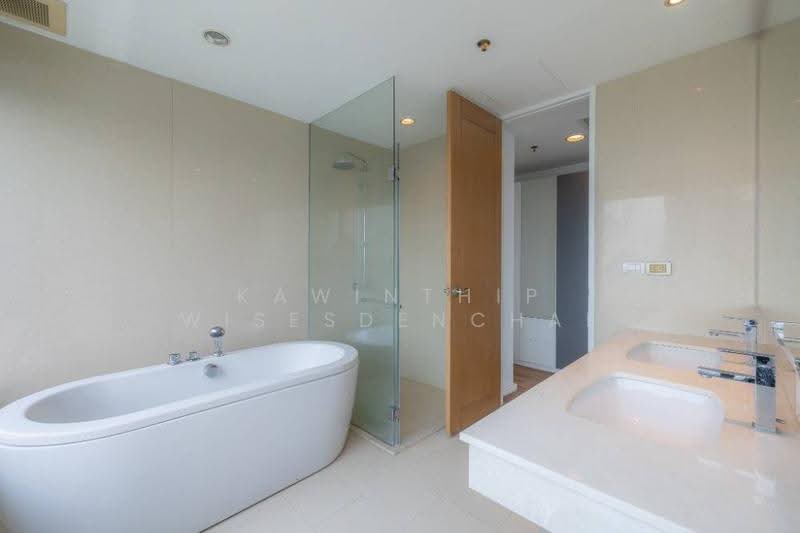The Royal Maneeya, Bangkok, Rajdamri, Lumphini, Pathum Wan, Bangkok, 2 Bedrooms, 103 sqm, Condo For Rent, by Kawinthip Wisesdenchai, 500572192 - DDproperty.com
