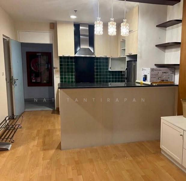 St Louis Grand Terrace, bangkok, Soi Sathon 11 S Sathon Rd, Yan Nawa, Sathon, Bangkok, 1 Bedroom, 47 sqm, Condo For Rent, by Nat Tantirapan, 500572250 - DDproperty.com