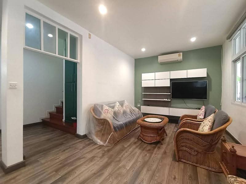 Milton Residence Ramintra : มิลตัน เรสซิเดนซ์ รามอินทรา, กรุงเทพ, 295/4 Soi Ramintra, มีนบุรี, กรุงเทพ, 300 ตร.ม., บ้านเดี่ยว ให้เช่า, โดย คุณเอ๋, 500572253 - DDproperty.com