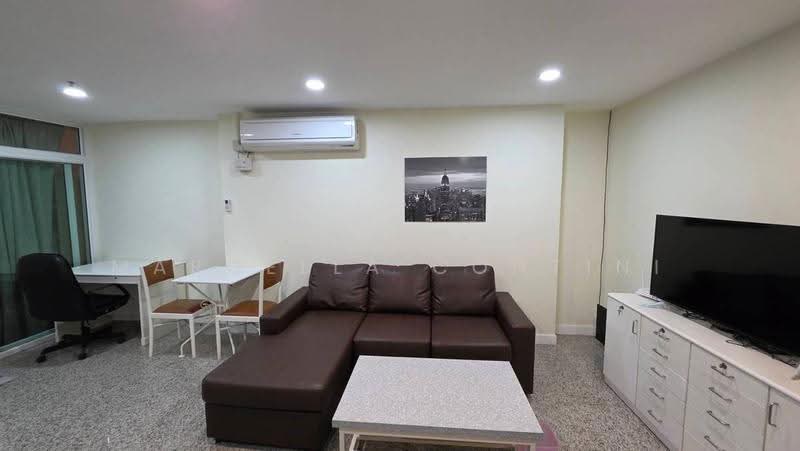 Witthayu Complex, Bangkok, 1673 New Petchaburi Road, Makkasan, Ratchathewi, Bangkok, 2 Bedrooms, 70 sqm, Condo For Rent, by Marcella Contini, 500572307 - DDproperty.com