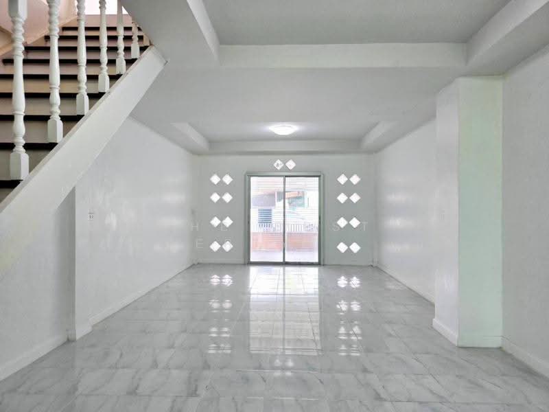 หมู่บ้านรสสุคนธ์ธานี กระทุ่มแบน, Samut Sakhon, Khaerai, Krathum Baen, Samut Sakhon, 2 Bedrooms, 150 sqm, Townhouse For Sale, by The Best Property แอล, 500572321 - DDproperty.com
