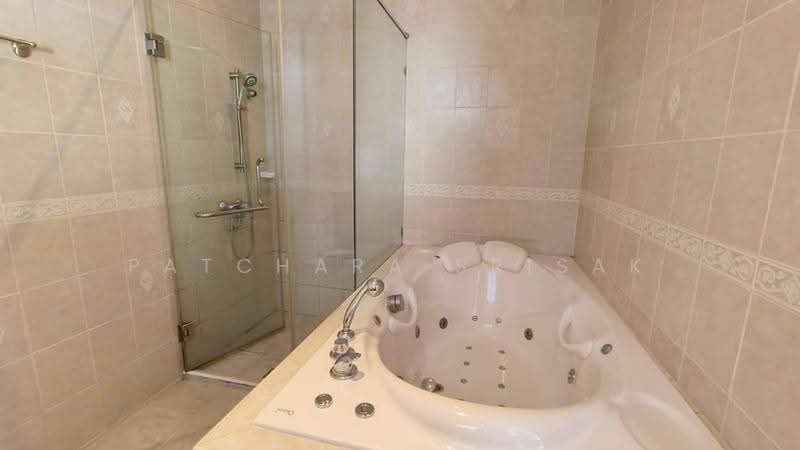 undefined, Chon Buri (Pattaya), Nong Pru, Bang Lamung (Pattaya), Chon Buri (Pattaya), 5 Bedrooms, 280 sqm, Villa For Rent, by Patchara Srisak, 500572344 - DDproperty.com