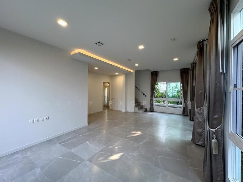 Mantana Bangna-Wongwaen, bangkok, Soi Ramkhamhaeng 2, Dok Mai, Prawet, Bangkok, 3 Bedrooms, 158 sqm, Single Detached House For Sale, by Nutty Property, 500572350 - DDproperty.com