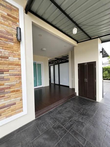 For Sale:Detached House with PrivateGarden and Muay Thai Gym Space,Hang Dong Chiang Mai, Chiang Mai, San Phak Wan, Hang Dong, Chiang Mai, 4 Bedrooms, 300 sqm, Single Detached House For Sale, by จีระนันท์ หล้ากันหา, 500572355 - DDproperty.com