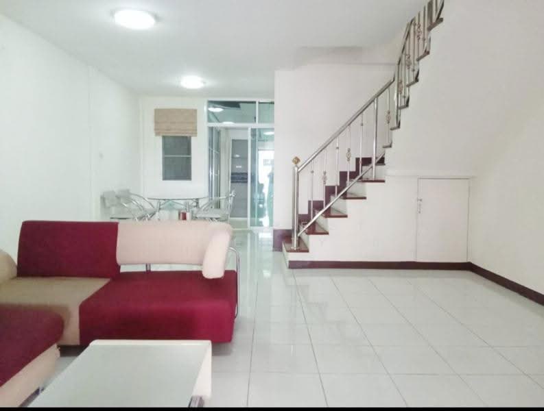 รุ่งกิจวิลล่า 11, Bangkok, Khlong Sam Prawet, Lat Krabang, Bangkok, 3 Bedrooms, 100 sqm, Townhouse For Sale, by The Best Property นิด, 500572362 - DDproperty.com
