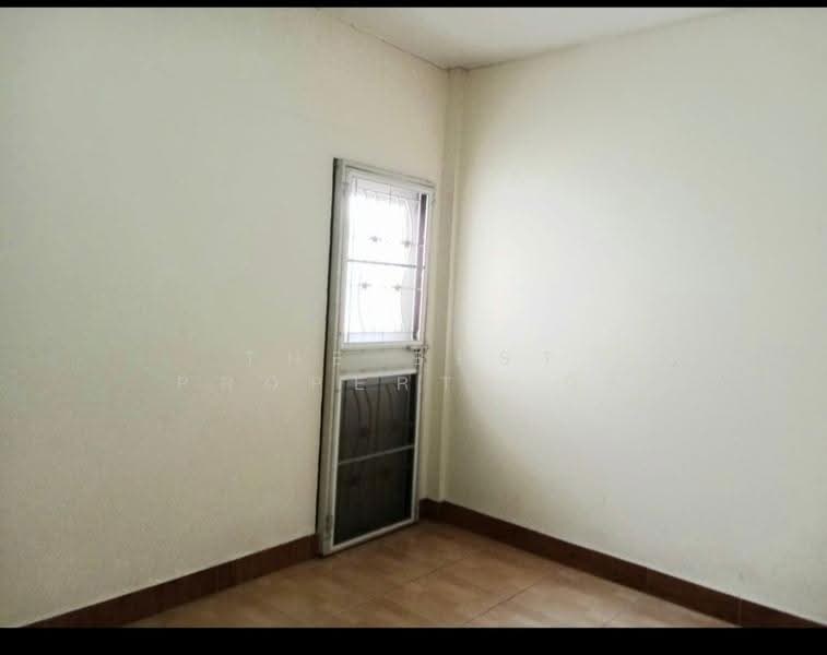 รุ่งกิจวิลล่า 11, Bangkok, Khlong Sam Prawet, Lat Krabang, Bangkok, 3 Bedrooms, 100 sqm, Townhouse For Sale, by The Best Property นิด, 500572362 - DDproperty.com