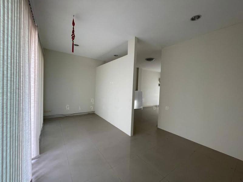 หมู่บ้านกลางเมือง เออบาเนี่ยน ลาดพร้าว71, กรุงเทพ, ลาดพร้าว, กรุงเทพ, 265 ตร.ม., ทาวน์เฮ้าส์ ขาย, โดย อุมาพร นิเวศบวรชัย, 500572363 - DDproperty.com