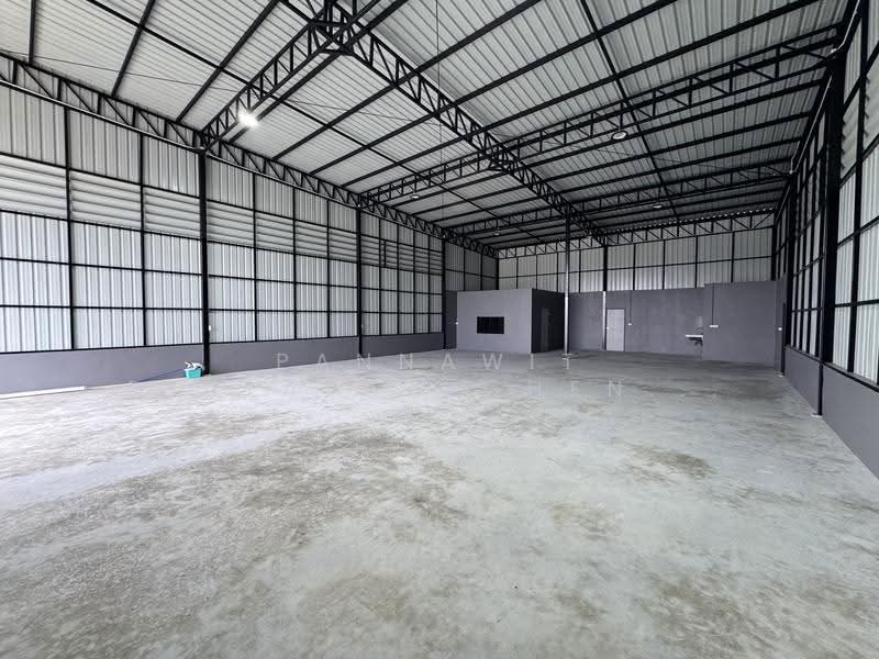 Warehouse (304 sq.m.) for rent in Sam Wa Tawan Tok, Khlong Sam Wa, Bangkok (JKPBKK1258), Bangkok, Sam Wa Tawan Tok, Khlong Sam Wa, Bangkok, , 304 sqm, Warehouse/Factory For Rent, by Pannawit Dullayawichenwut, 500572389 - DDproperty.com