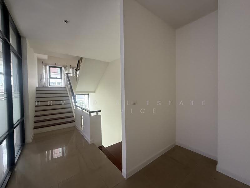 Baan Klang Krung Office Park Bangna : บ้านกลางกรุง ออฟฟิศ พาร์ค บางนา, กรุงเทพ, ซอย หมู่บ้านบ้านกลางกรุงออฟฟิตปาร์ค, บางนา, กรุงเทพ, 284 ตร.ม., ทาวน์เฮ้าส์ ขาย, โดย HOME Real Estate Service, 500572416 - DDproperty.com