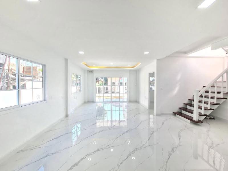 Baan Sirarom Lam Luk Ka Klong 4, Pathum Thani, Lat Sawai, Lam Luk Ka, Pathum Thani, 4 Bedrooms, 200 sqm, Single Detached House For Sale, by พิมพ์นภัส ภูธนภัทร, 500572472 - DDproperty.com