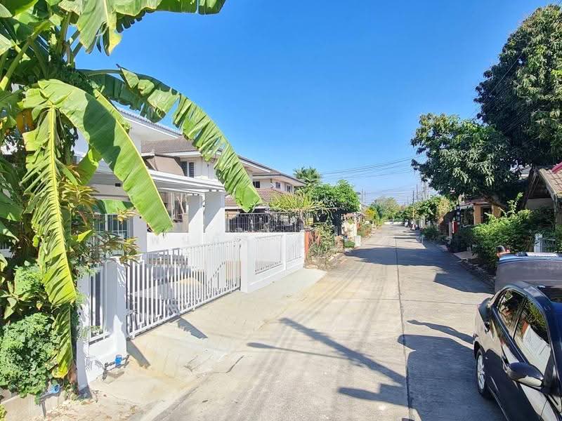 Baan Sirarom Lam Luk Ka Klong 4, Pathum Thani, Lat Sawai, Lam Luk Ka, Pathum Thani, 4 Bedrooms, 200 sqm, Single Detached House For Sale, by พิมพ์นภัส ภูธนภัทร, 500572472 - DDproperty.com