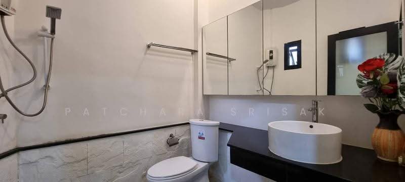 undefined, Chon Buri (Pattaya), Nong Pru, Bang Lamung (Pattaya), Chon Buri (Pattaya), 4 Bedrooms, 200 sqm, Villa For Rent, by Patchara Srisak, 500572490 - DDproperty.com
