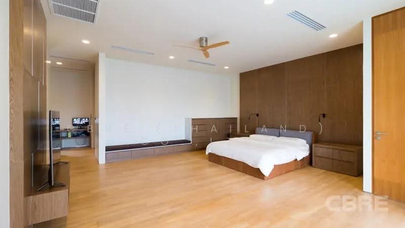 Single House, Bangkok, Phra Kanong Nua, Watthana, Bangkok, 4 Bedrooms, 557 sqm, Single Detached House For Sale, by CBRE (Thailand) Co.,Ltd, 500572514 - DDproperty.com