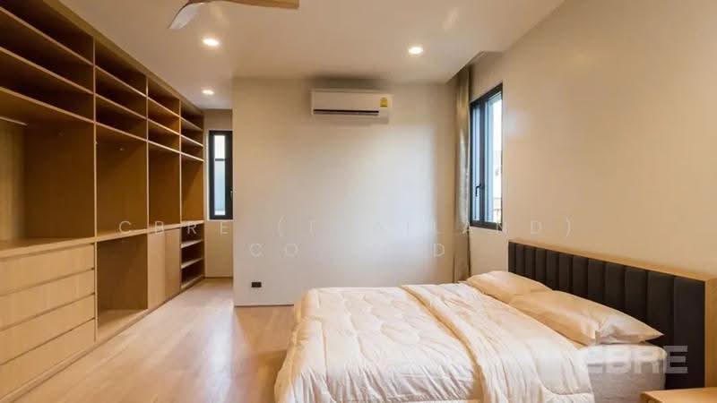 Single House, Bangkok, Phra Kanong Nua, Watthana, Bangkok, 4 Bedrooms, 557 sqm, Single Detached House For Sale, by CBRE (Thailand) Co.,Ltd, 500572514 - DDproperty.com