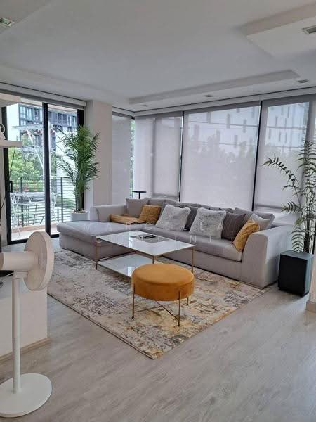 O2 Hip, Bangkok, 1041 8 Soi Nai Loet, Lumphini, Pathum Wan, Bangkok, 2 Bedrooms, 100 sqm, Condo For Sale, by Marcella Contini, 500572534 - DDproperty.com