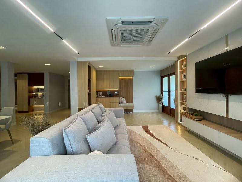 For Sale : Renovated Corner House with Private Pool,San Sai,Chiang Mai, Chiang Mai, Nong Harn, San Sai, Chiang Mai, 4 Bedrooms, 440 sqm, Single Detached House For Sale, by จีระนันท์ หล้ากันหา, 500572548 - DDproperty.com