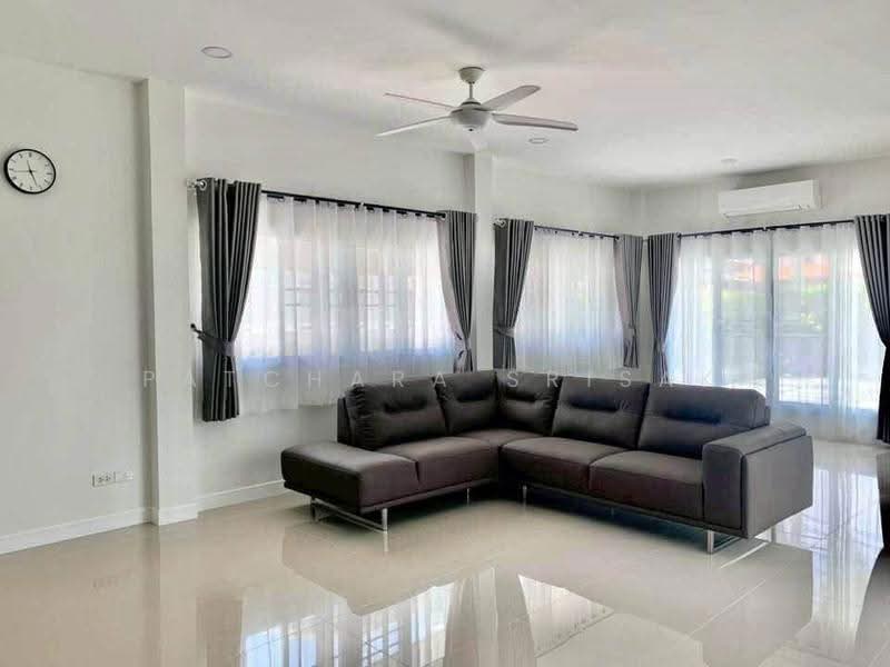 3-BR House, Chon Buri (Pattaya), Nong Pru, Bang Lamung (Pattaya), Chon Buri (Pattaya), 3 Bedrooms, 220 sqm, Single Detached House For Rent, by Patchara Srisak, 500572552 - DDproperty.com