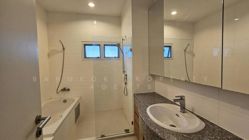 Baan Phansiri, Bangkok, Soi Thonglor 17, Khlong Tan Nua, Watthana, Bangkok, 3 Bedrooms, 240 sqm, Condo For Rent, by BANGKOK PROPERTY AGENTS, 500572579 - DDproperty.com