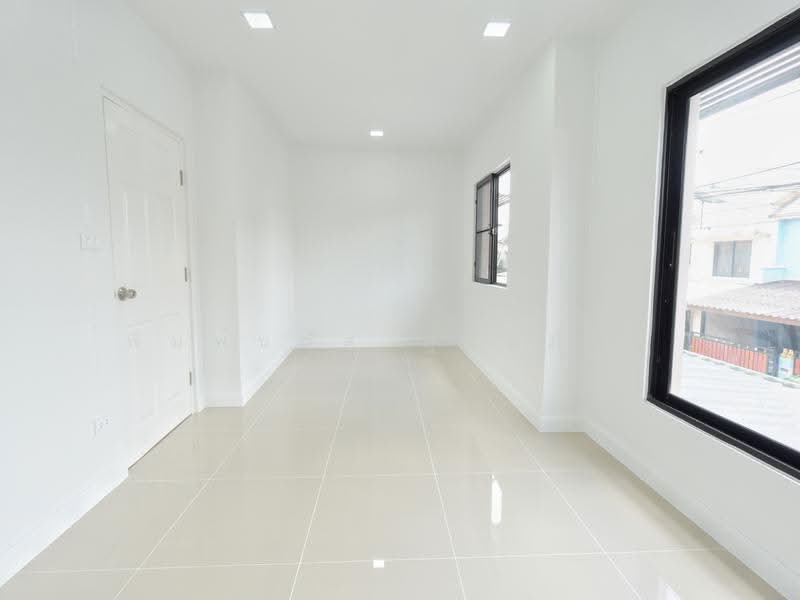 Baan Pruksa 40 Rangsit Klong 3, Pathum Thani, Soi Batanee Village, Khlong Sam, Khlong Luang, Pathum Thani, 3 Bedrooms, 64 sqm, Townhouse For Sale, by พิมพ์นภัส ภูธนภัทร, 500572606 - DDproperty.com