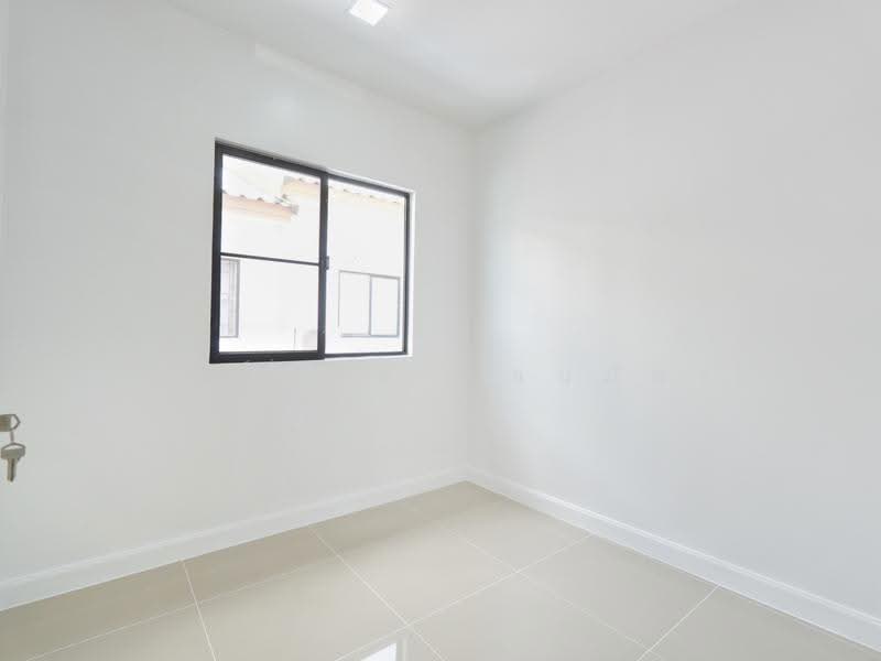 Baan Pruksa 40 Rangsit Klong 3, Pathum Thani, Soi Batanee Village, Khlong Sam, Khlong Luang, Pathum Thani, 3 Bedrooms, 64 sqm, Townhouse For Sale, by พิมพ์นภัส ภูธนภัทร, 500572606 - DDproperty.com