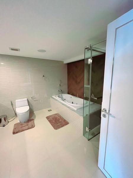 State Tower, Bangkok, 1055 Silom Road, Silom, Bang Rak, Bangkok, 3 Bedrooms, 347 sqm, Condo For Sale, by Marcella Contini, 500572642 - DDproperty.com