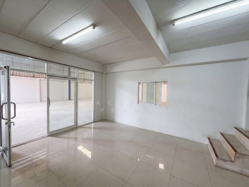 ให้เช่าโกดัง เทียนทะเล บางขุนเทียน กรุงเทพ, Bangkok, Samae Dam, Bang Khun Thian, Bangkok, , 400 sqm, Warehouse/Factory For Rent, by Jakarin Houpramong, 500572653 - DDproperty.com