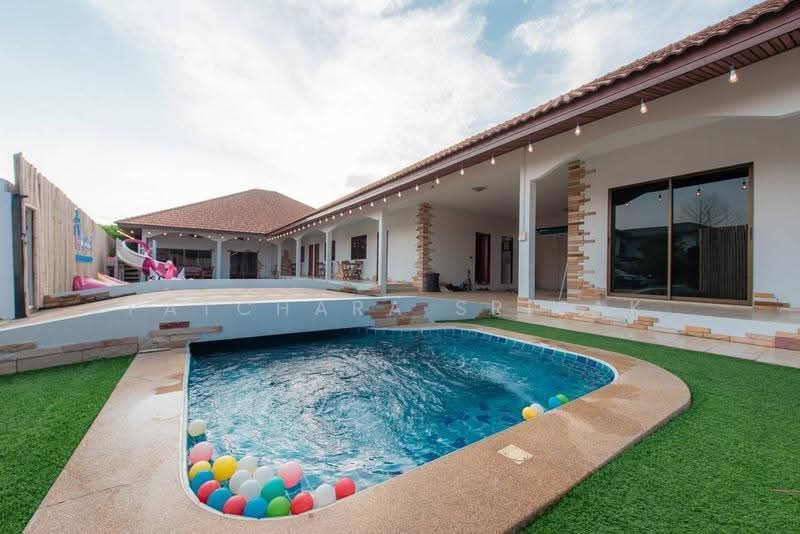 6-BR Villa, Chon Buri (Pattaya), Nong Pru, Bang Lamung (Pattaya), Chon Buri (Pattaya), 6 Bedrooms, 400 sqm, Villa For Rent, by Patchara Srisak, 500572694 - DDproperty.com