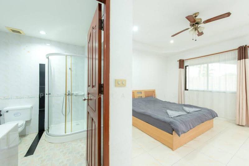 6-BR Villa, Chon Buri (Pattaya), Nong Pru, Bang Lamung (Pattaya), Chon Buri (Pattaya), 6 Bedrooms, 400 sqm, Villa For Rent, by Patchara Srisak, 500572694 - DDproperty.com