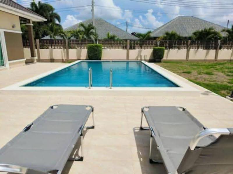 3-BR House, Chon Buri (Pattaya), Poong, Bang Lamung (Pattaya), Chon Buri (Pattaya), 3 Bedrooms, 135 sqm, Single Detached House For Rent, by Patchara Srisak, 500572719 - DDproperty.com