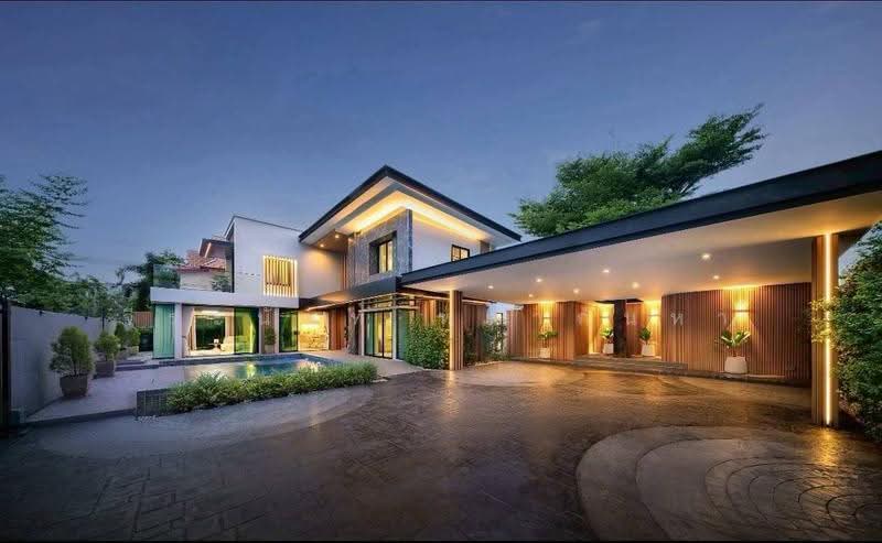 ขายบ้านเดี่ยวสไตล์โมเดิร์นพร้อมสระว่ายน้ำส่วนตัว วิวดอย ใกล้มีโชคพลาซ่า เชียงใหม่, เชียงใหม่, สันผีเสื้อ, เมืองเชียงใหม่, เชียงใหม่, 290 ตร.ม., บ้านเดี่ยว ขาย, โดย จีระนันท์ หล้ากันหา, 500572747 - DDproperty.com