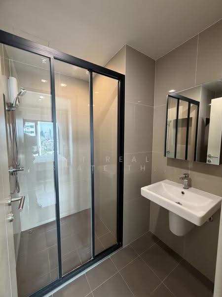 The Base Phetchaburi-Thonglor, Bangkok, Phetchaburi Rd, Bang Kapi, Huai Khwang, Bangkok, 1 Bedroom, 35 sqm, Condo For Rent, by GT Real Estate Thailand, 500572757 - DDproperty.com