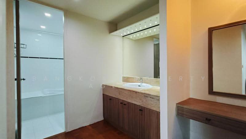 The Prestige 49 Condominium, Bangkok, Sukhumvit, Khlong Tan Nua, Watthana, Bangkok, 3 Bedrooms, 210 sqm, Condo For Rent, by BANGKOK PROPERTY AGENTS, 500572764 - DDproperty.com