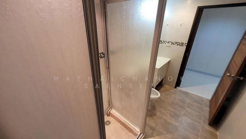 Royal Castle Sukhumvit, Bangkok, 30 Soi Sukhumvit 39, Khlongtoei Nua, Watthana, Bangkok, 2 Bedrooms, 190 sqm, Condo For Rent, by Hathaichanok Saenset, 500572768 - DDproperty.com
