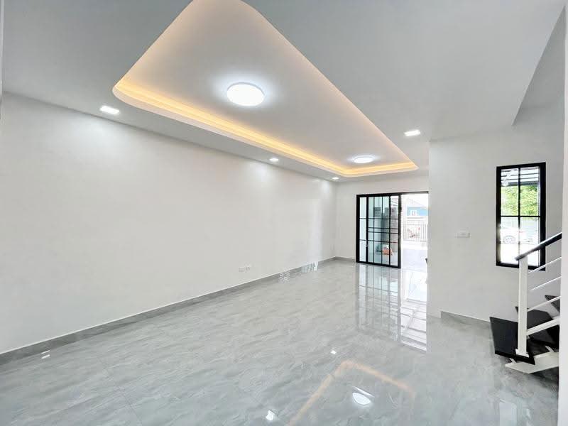 Baan Pruksa 64/2 Rangsit - Klong 3, Pathum Thani, Rangsit-Khlong 3 Rd., Khlong Sam, Khlong Luang, Pathum Thani, 3 Bedrooms, 73 sqm, Townhouse For Sale, by พิมพ์นภัส ภูธนภัทร, 500572777 - DDproperty.com
