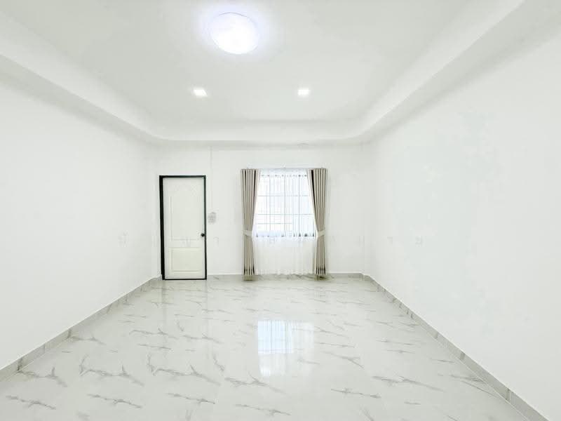 Jirathorn Village Ramkhamhaeng 152, Bangkok, Rat Phatthana, Saphan Sung, Bangkok, 2 Bedrooms, 64 sqm, Townhouse For Sale, by ปัญญา สมหมาย, 500572783 - DDproperty.com