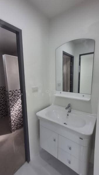Beautifully renovated, modern detached house in Suk-Kamon Village, Si Racha, Chon Buri (Pattaya), Surasak, Si Racha, Chon Buri (Pattaya), 3 Bedrooms, 216 sqm, Single Detached House For Sale, by A House Property Co.,Ltd., 500572789 - DDproperty.com