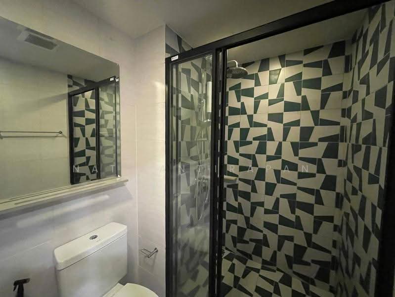 The Base Sukhumvit 50, Bangkok, Soi Roem Charoen 1, Sukhumvit 50 Road, Phra Kanong, Khlong Toei, Bangkok, 1 Bedroom, 38 sqm, Condo For Rent, by Nat Tantirapan, 500572850 - DDproperty.com